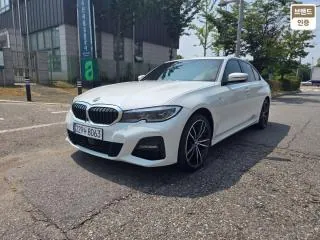 BMW 3 Series 2021 photo 2