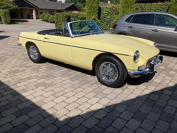 MG B