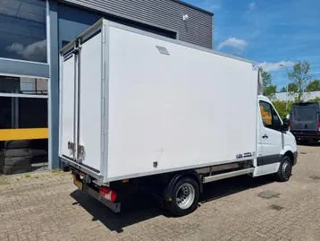 Mercedes-Benz Sprinter 2013 photo 2