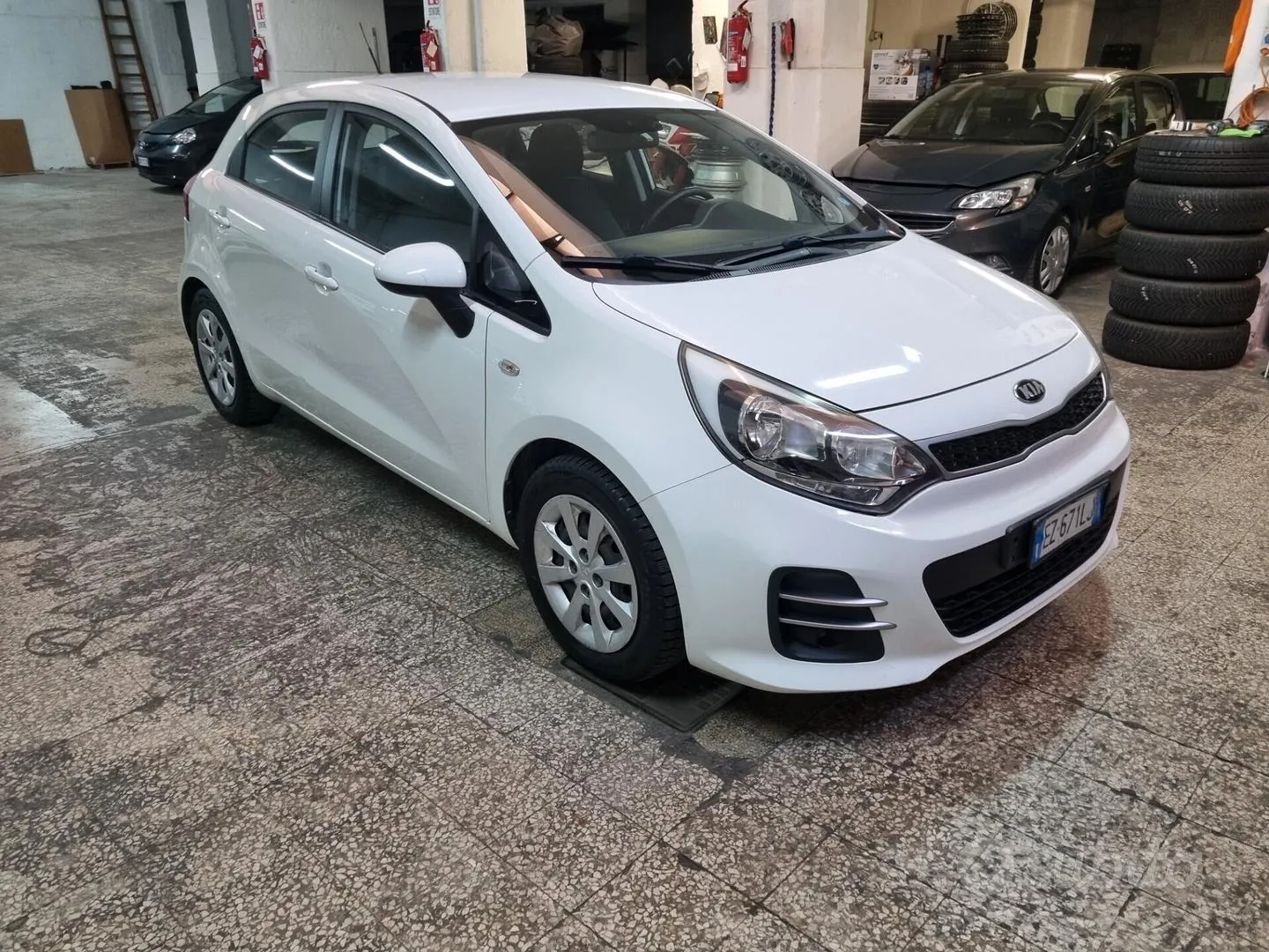 Kia Rio 2015 photo 2
