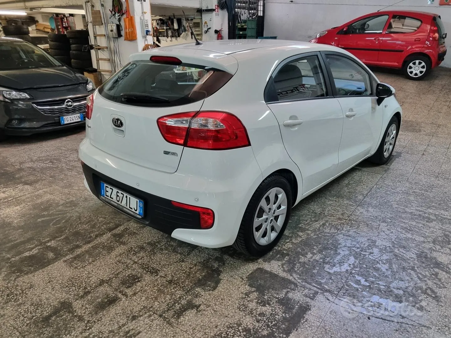 Kia Rio 2015 photo 3