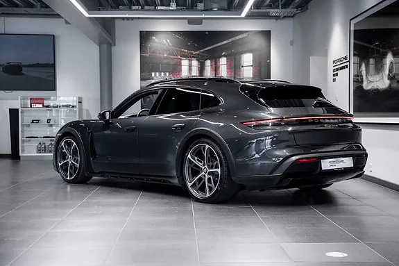Porsche Taycan Cross Turismo 2023 photo 4