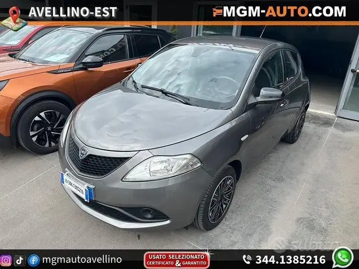 Lancia Ypsilon