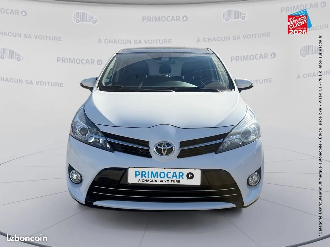 Toyota Verso 2017 photo 2
