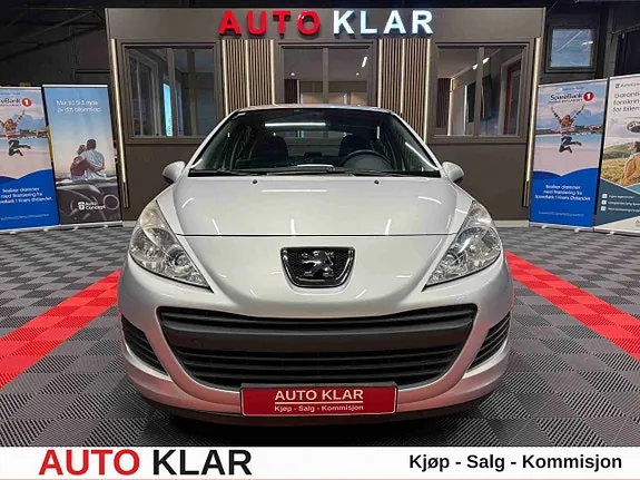 Peugeot 207 2010 photo 2