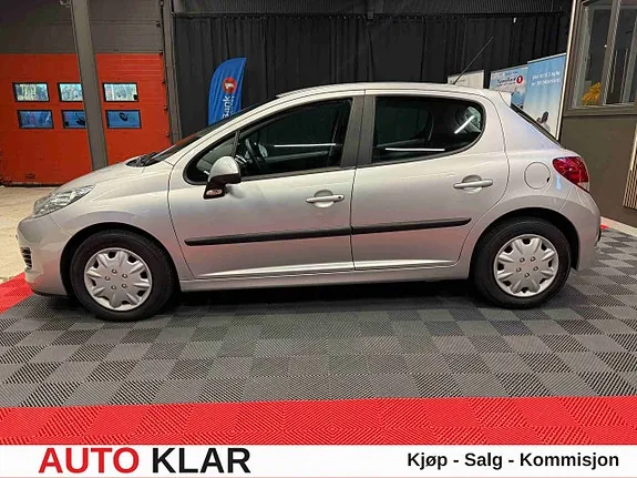 Peugeot 207 2010 photo 3