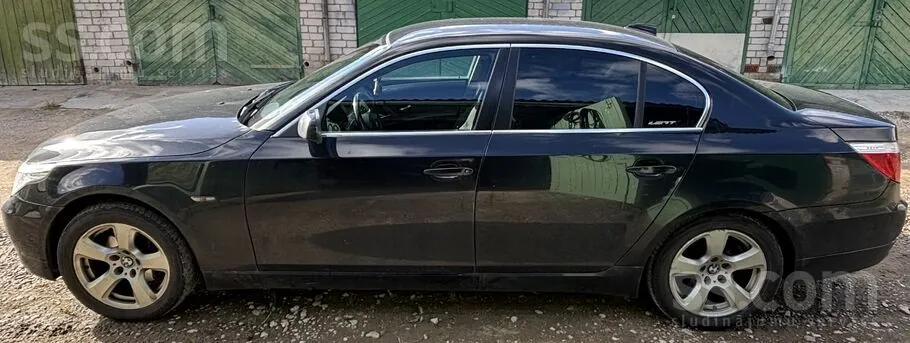 BMW 520 2009 photo 2