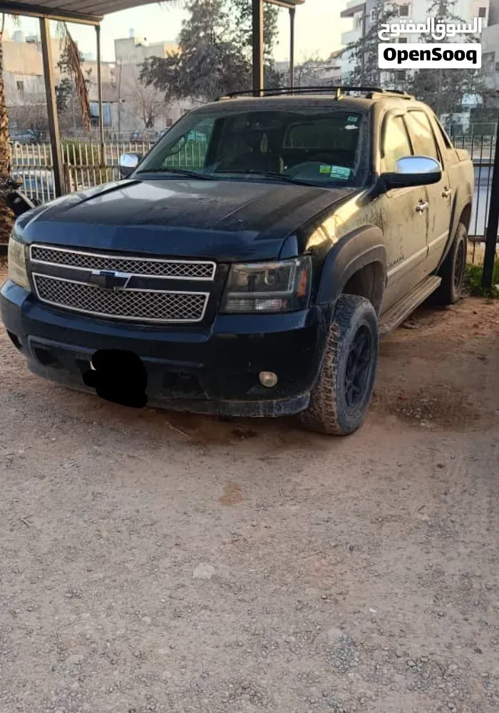Chevrolet Avalanche 2011 photo 3