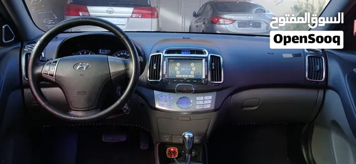 Hyundai Avante 2010 photo 4