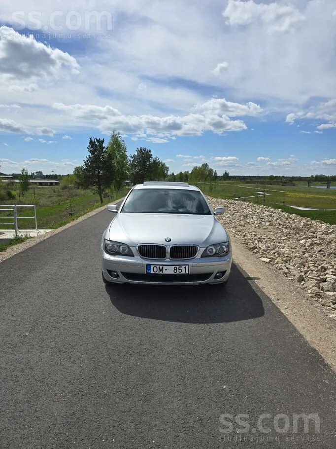 BMW E65 2006 photo 2