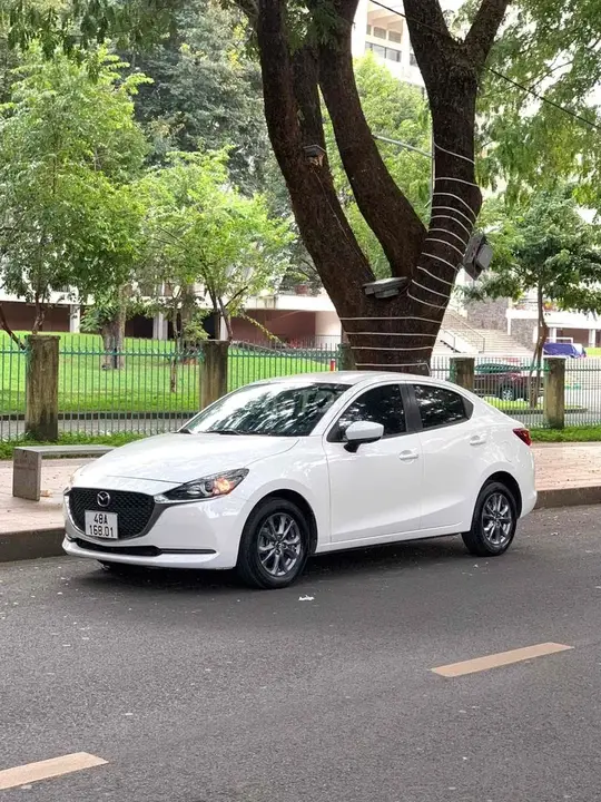 Mazda 2 2022 photo 2
