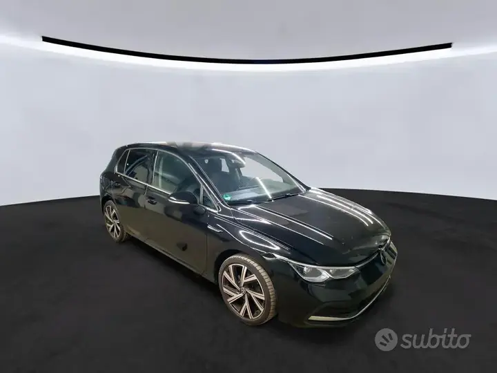 Volkswagen Golf 2024 photo 2
