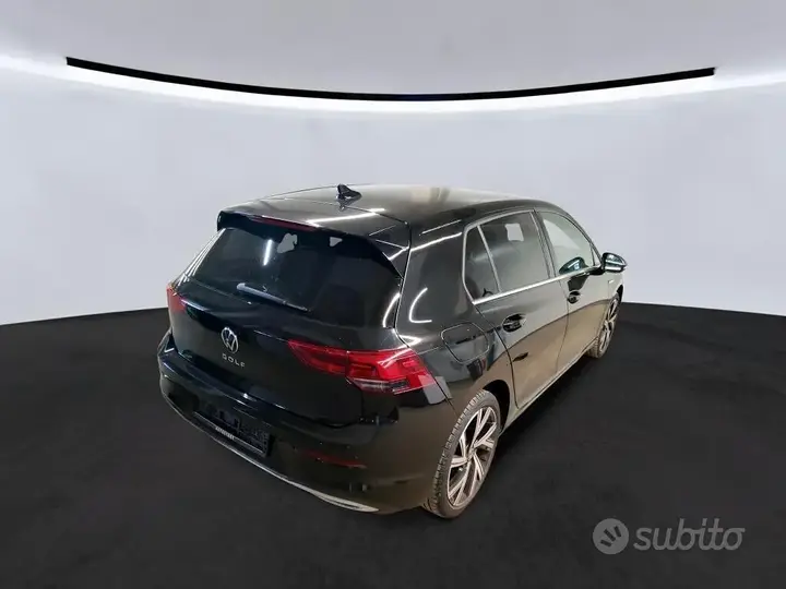 Volkswagen Golf 2024 photo 3
