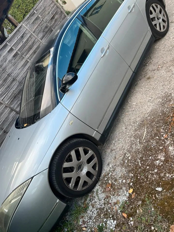 Citroen C6