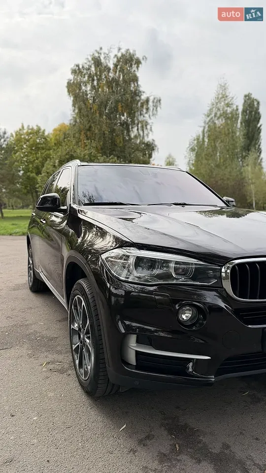 BMW X5 2017 photo 2