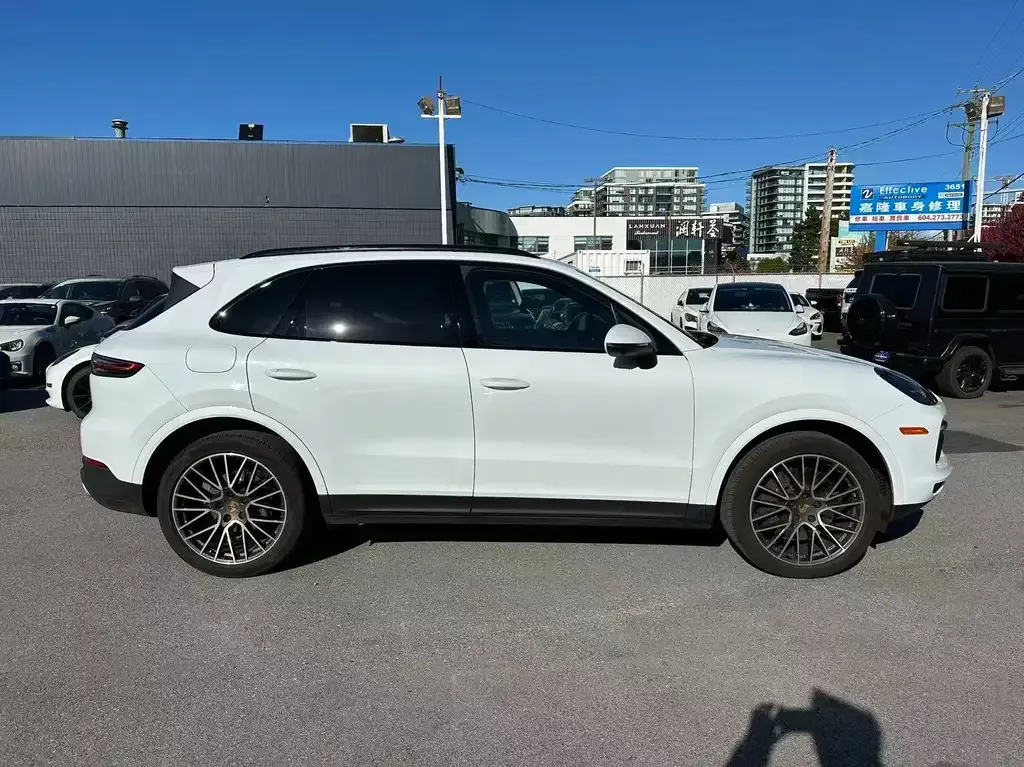 Porsche Cayenne 2023 photo 4