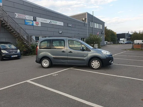Peugeot Partner Tepee 2013 photo 4
