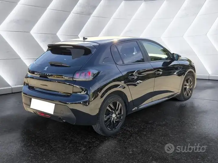 Peugeot 208 2022 photo 4