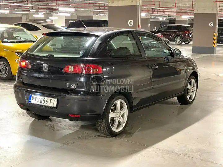 Seat Ibiza 2003 photo 4