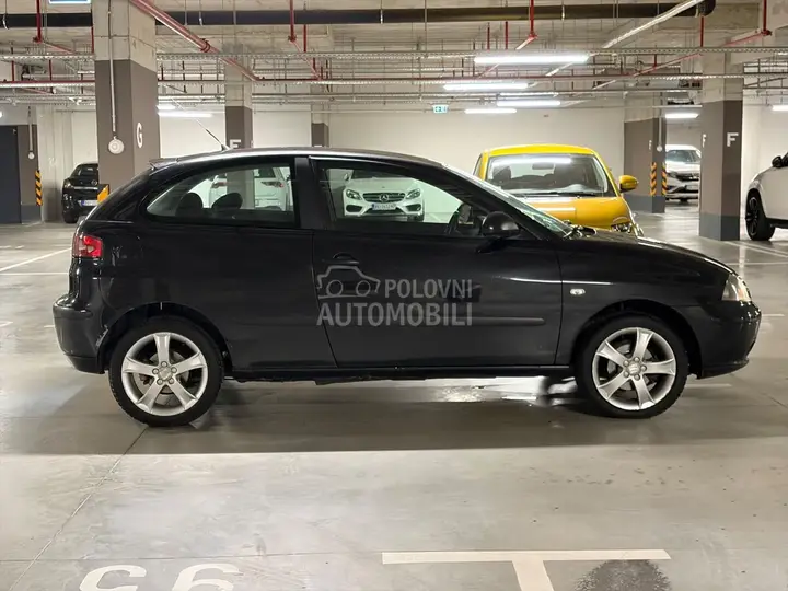 Seat Ibiza 2003 photo 5