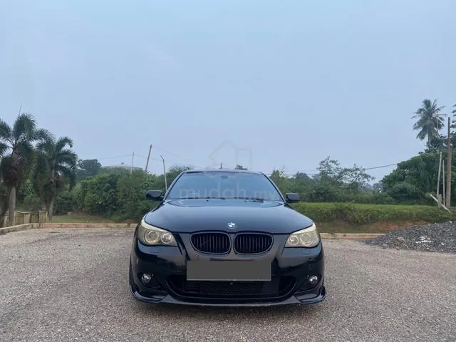 BMW E60 525I