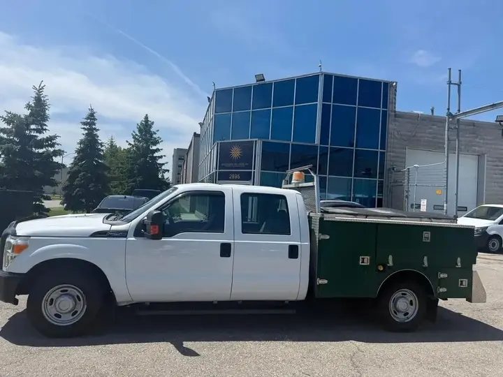 Ford F250 2013 photo 2