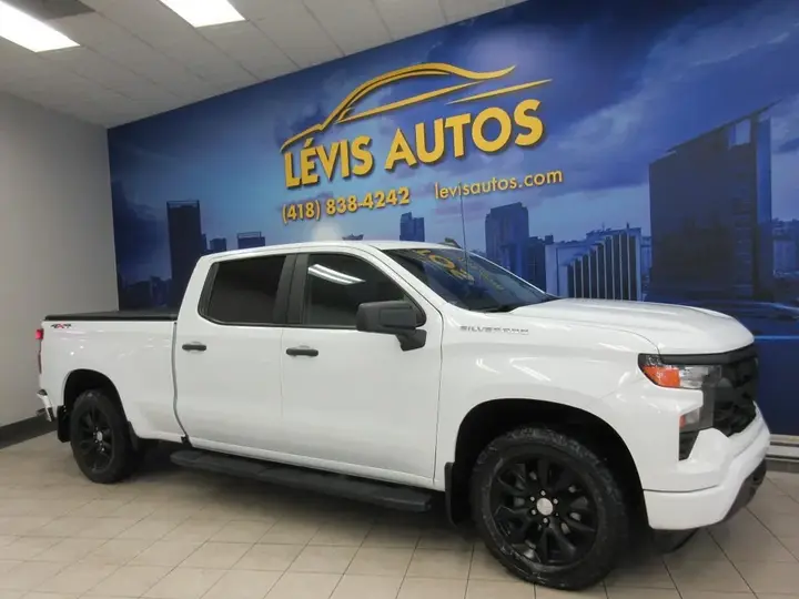 Chevrolet Silverado 1500 2023 photo 2