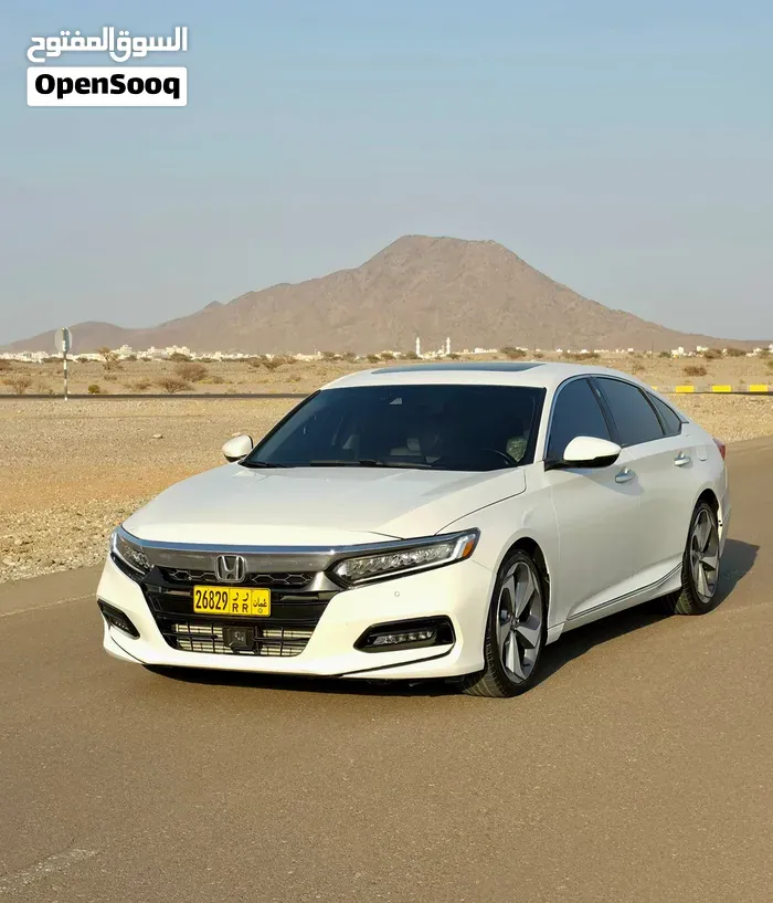 Honda Accord 2020 photo 2