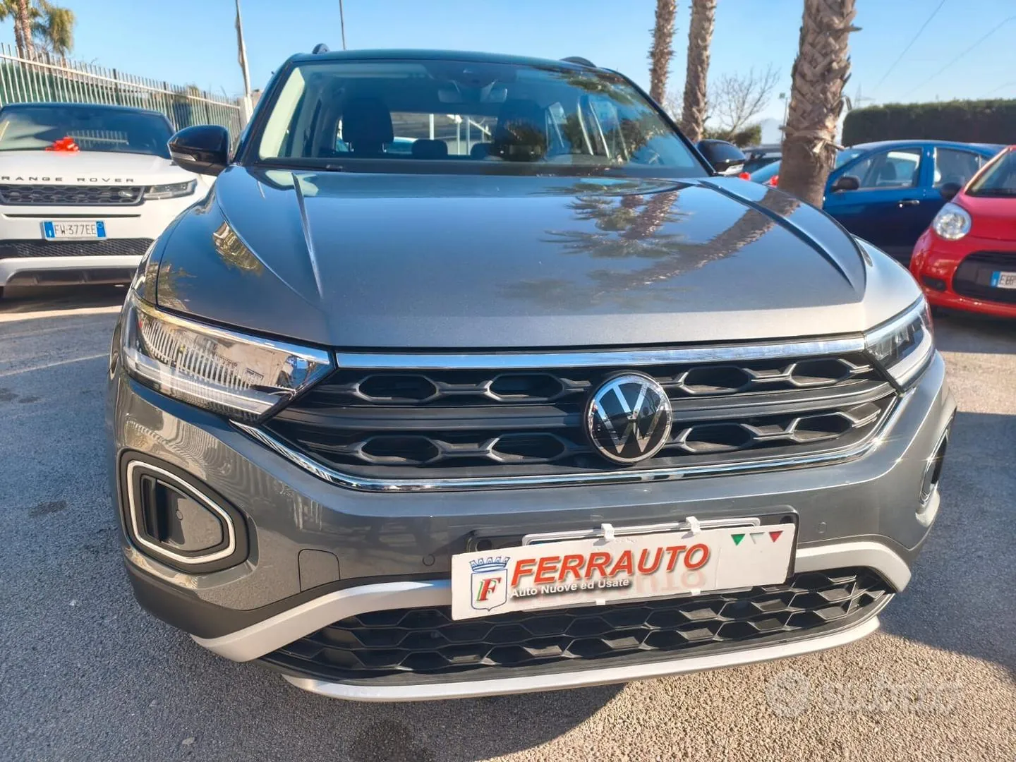 Volkswagen T-Roc 2024 photo 2