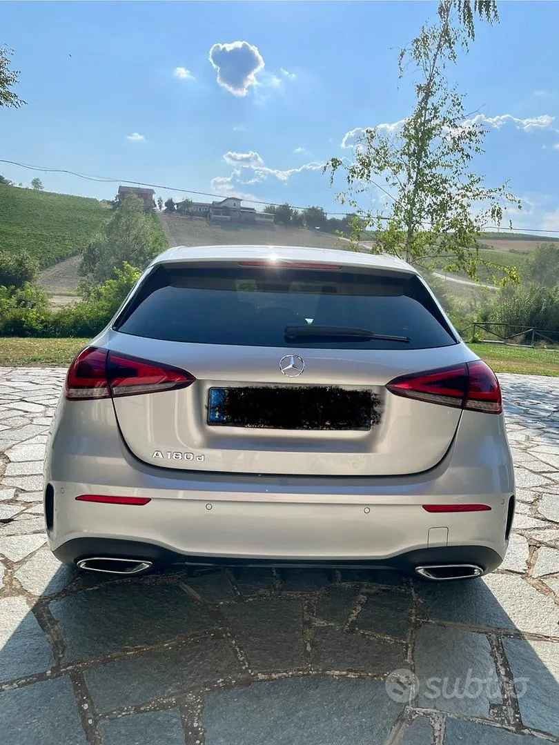 Mercedes-Benz A180 2020 photo 2