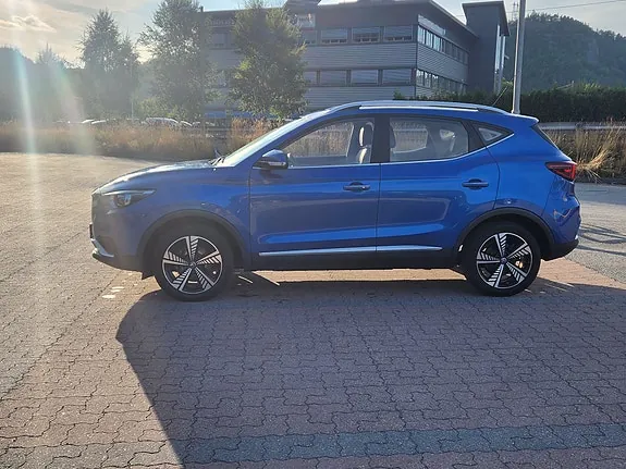 MG Zs Ev 2021 photo 2