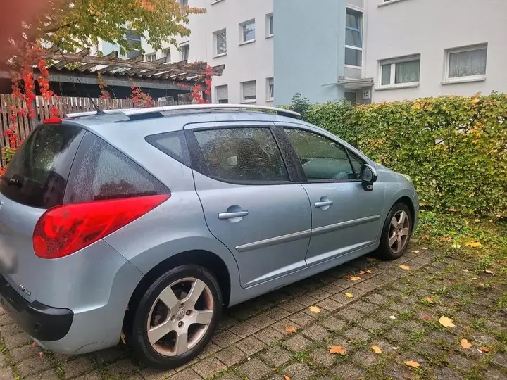 Peugeot 207
