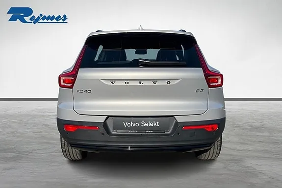 Volvo Xc40 2025 photo 4