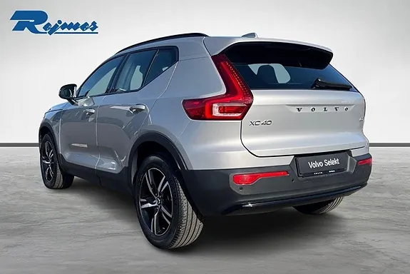 Volvo Xc40 2025 photo 2