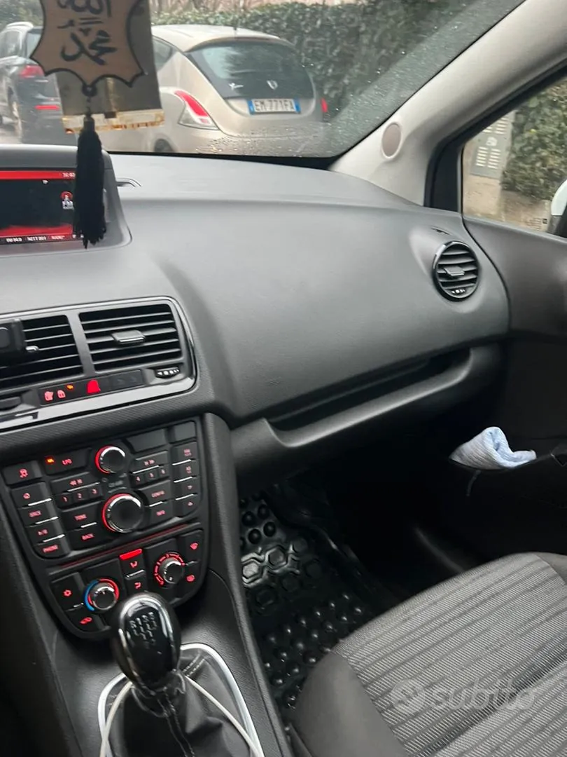 Opel Meriva 2015 photo 4
