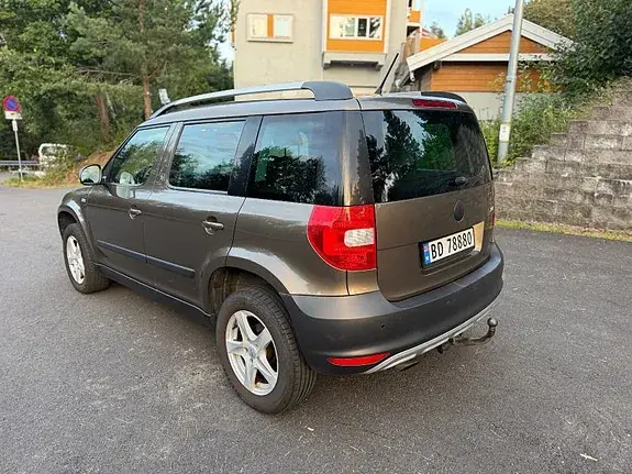 Skoda Yeti 2012 photo 3