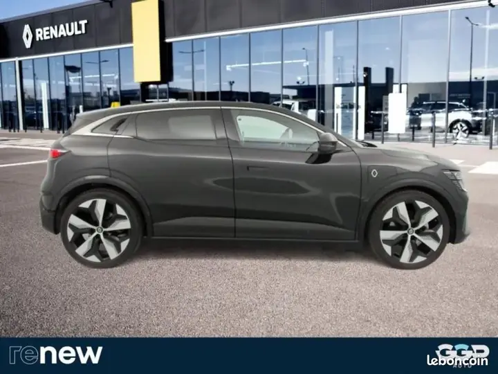 Renault Megane 2023 photo 2