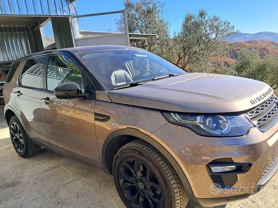 Land Rover Discovery Sport 2016 photo 3