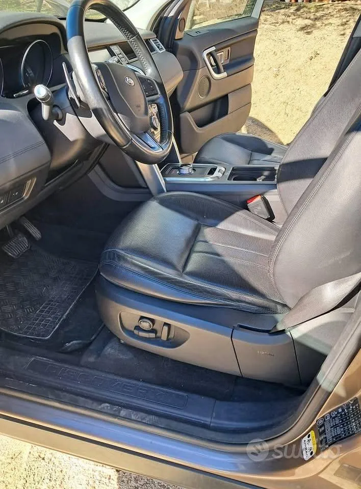 Land Rover Discovery Sport 2016 photo 5