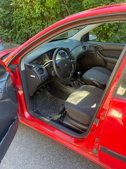 Ford Focus 2002 photo 2
