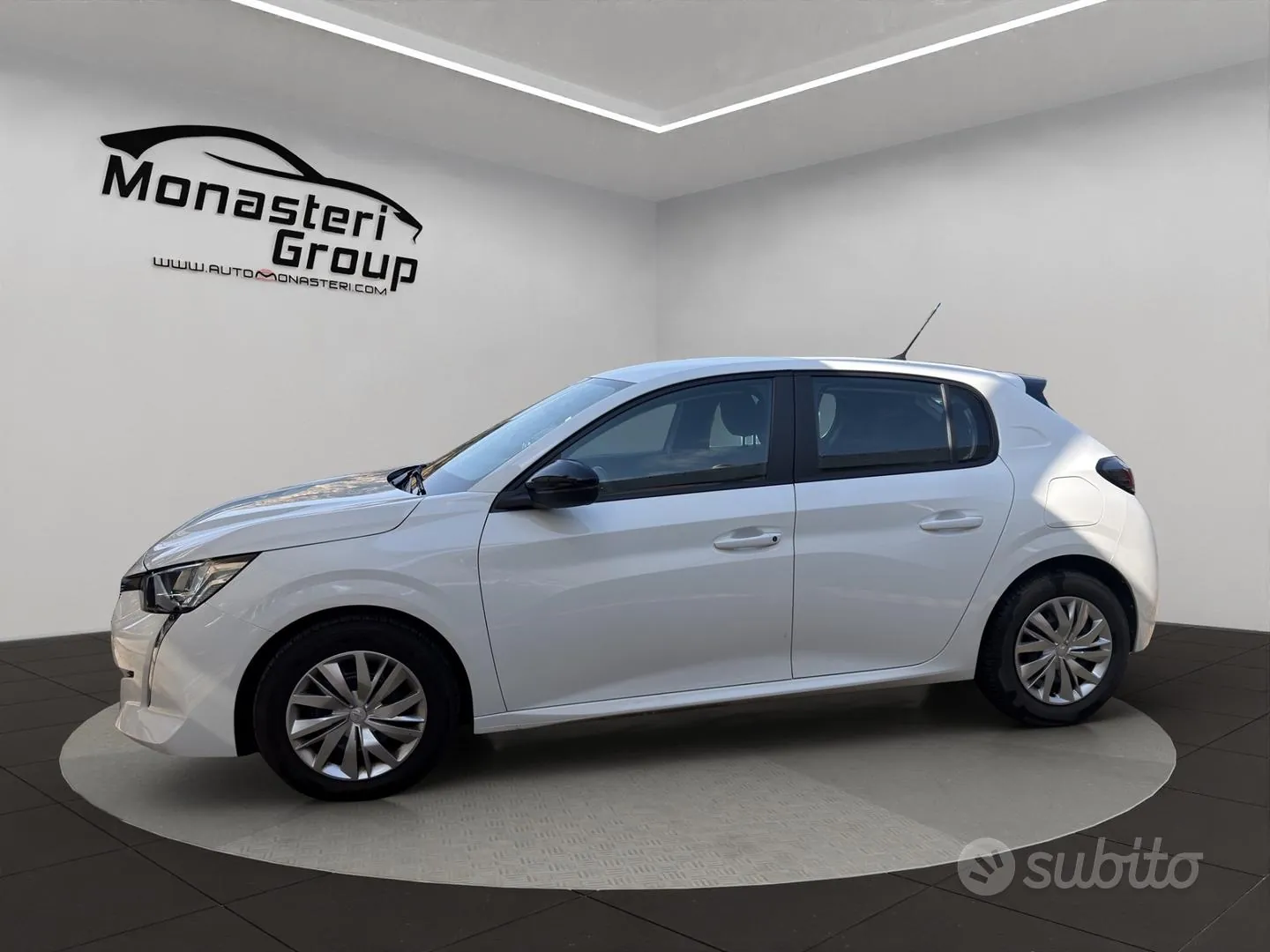 Peugeot 208 2023 photo 3