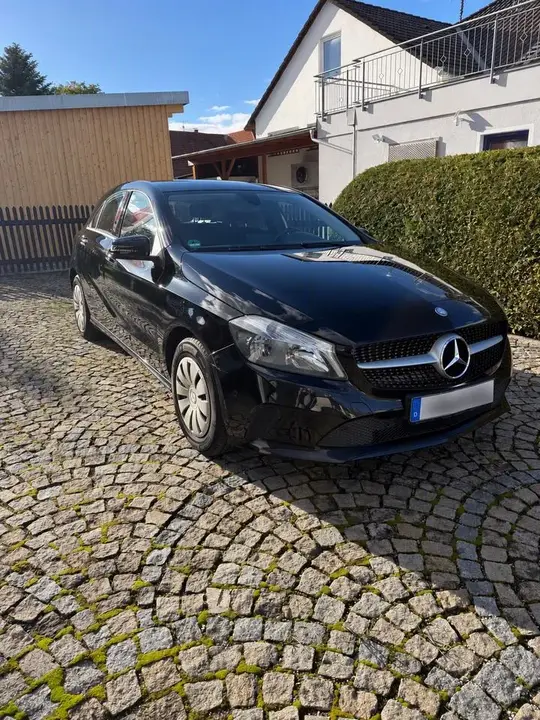 Mercedes-Benz A160