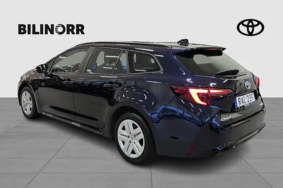 Toyota Corolla 2023 photo 3