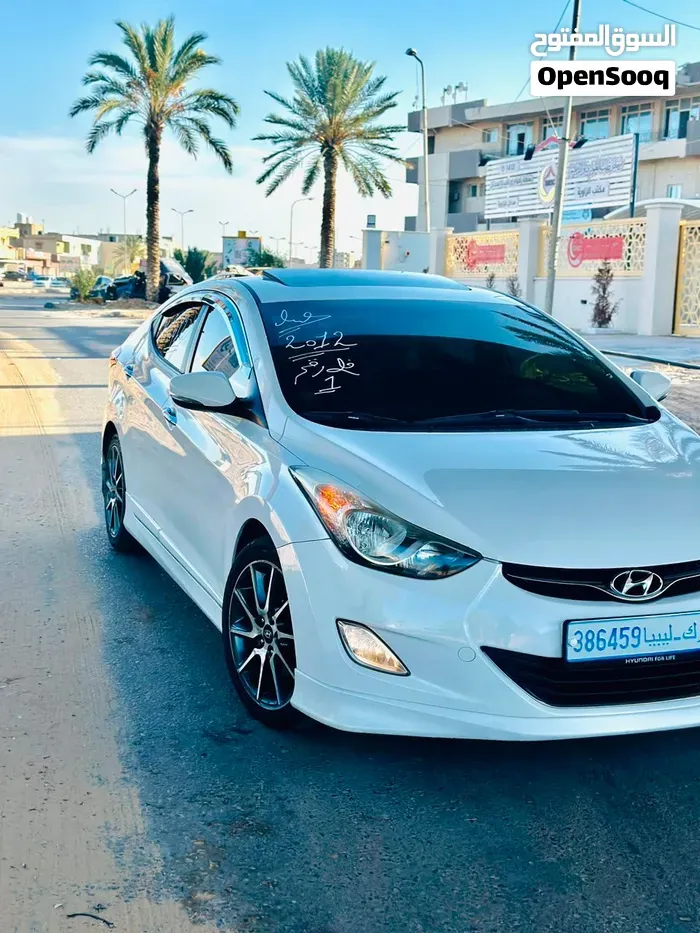 Hyundai Avante 2012 photo 2