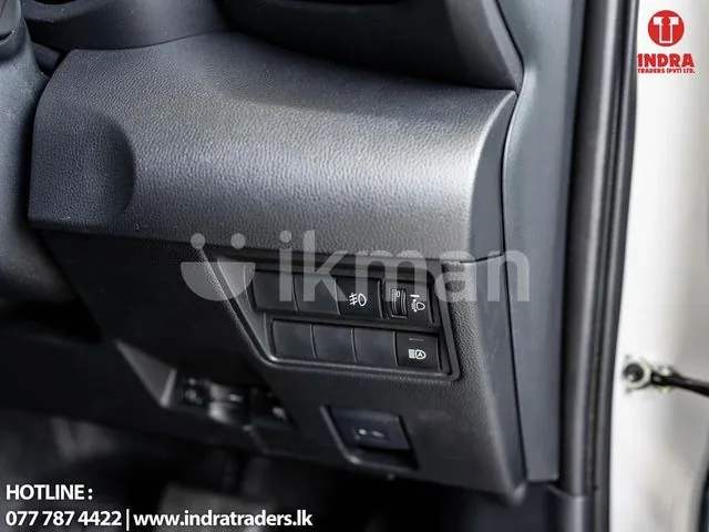 Toyota Yaris 2025 photo 5