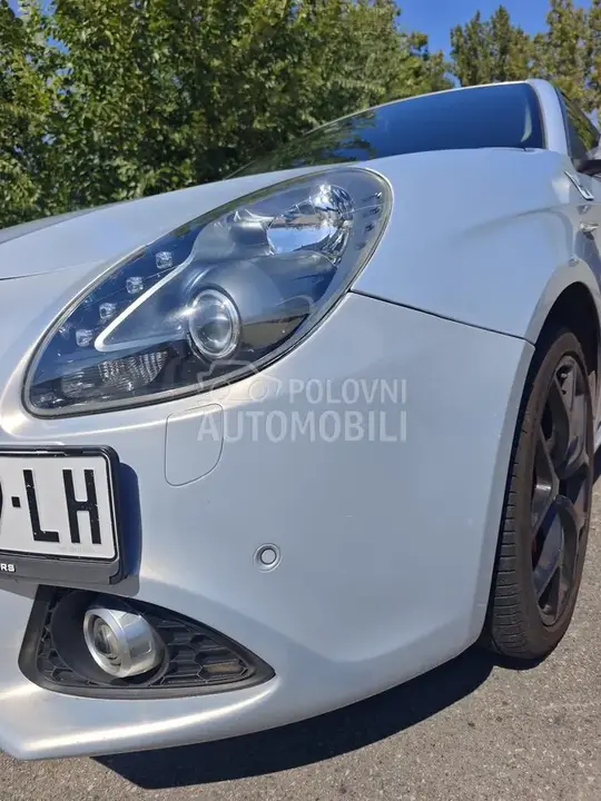 Alfa Romeo Giulietta 2014 photo 5