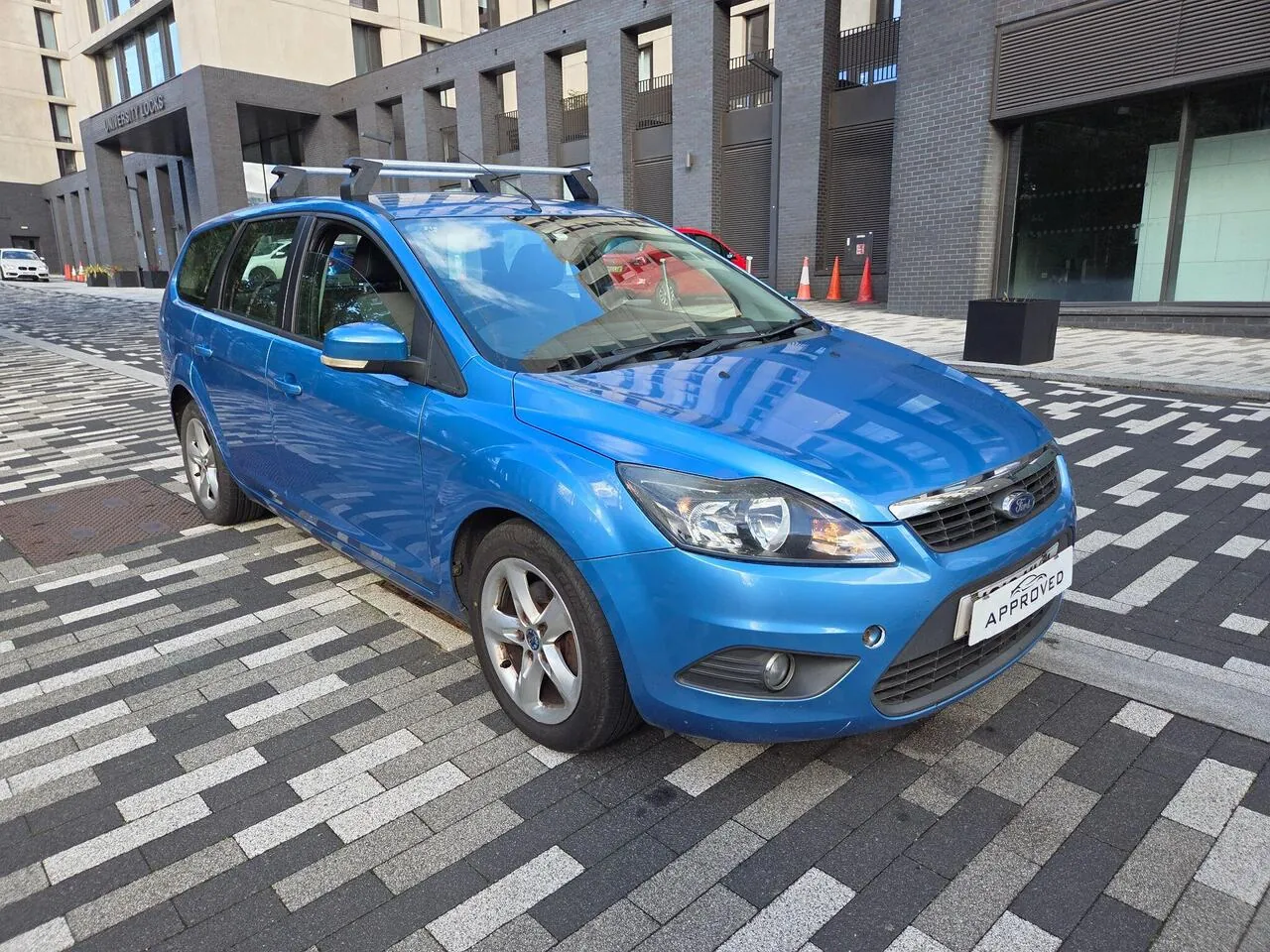 Ford Focus 2010 photo 2