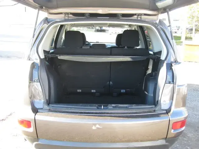 Mitsubishi Outlander 2012 photo 5