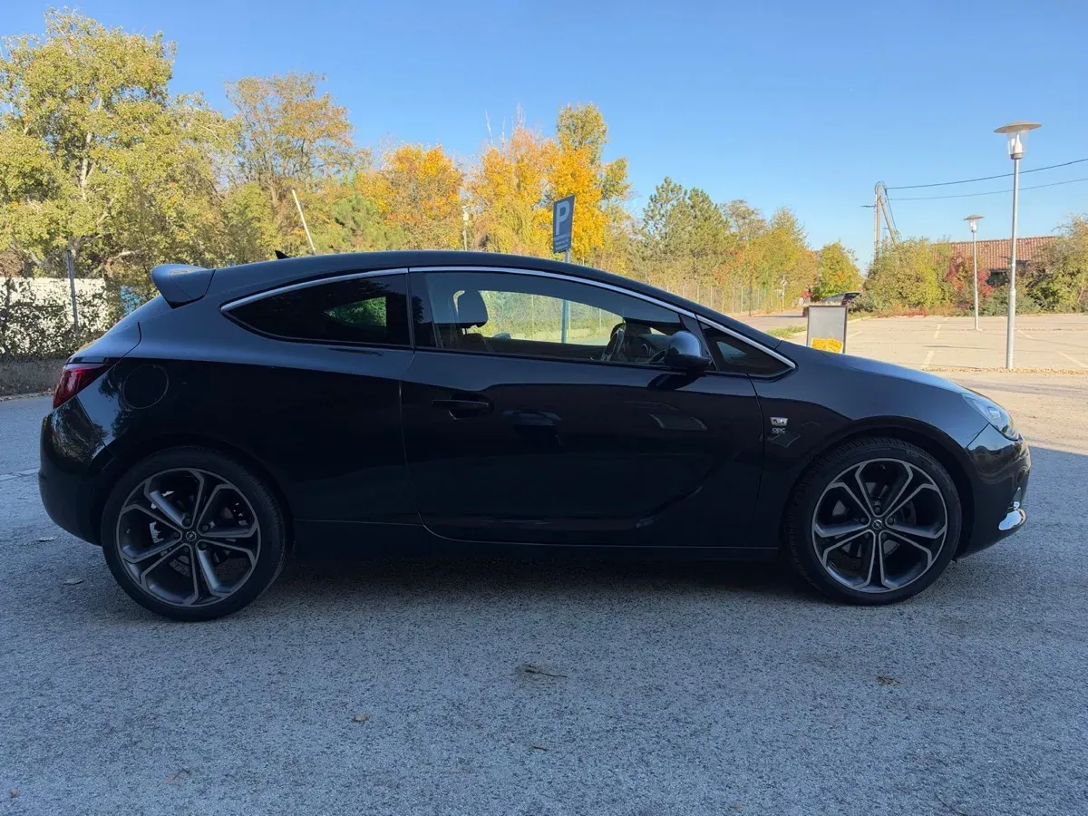 Opel Astra 2016 photo 2
