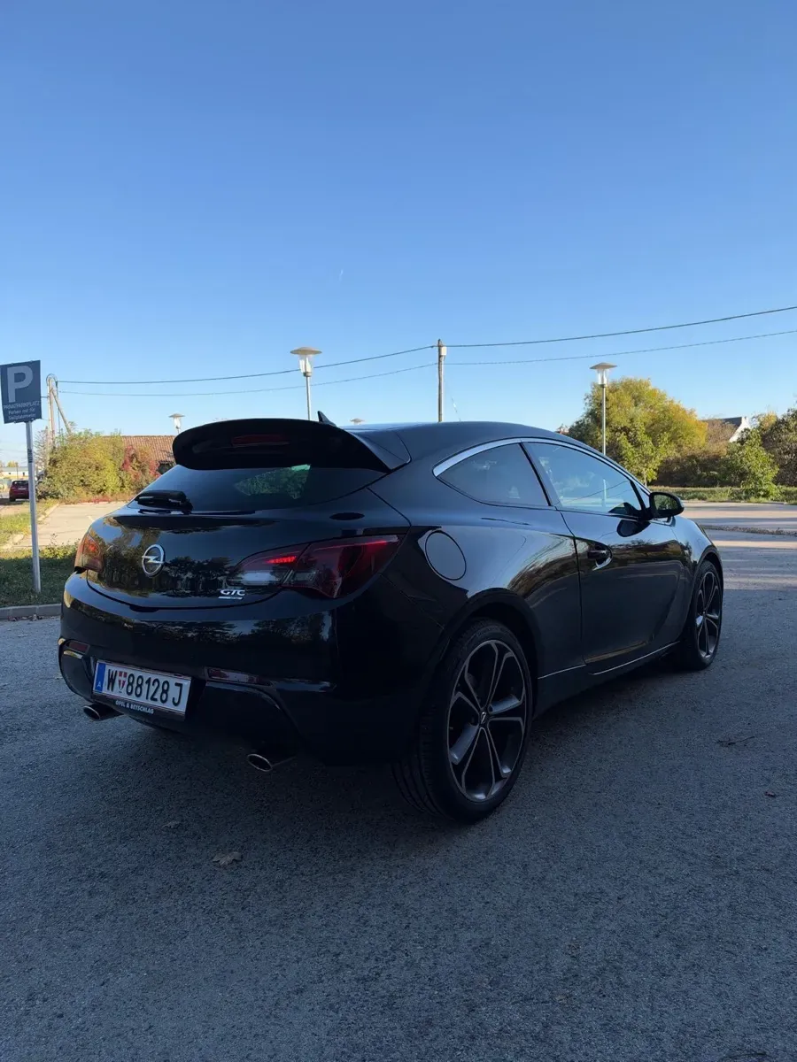 Opel Astra 2016 photo 3